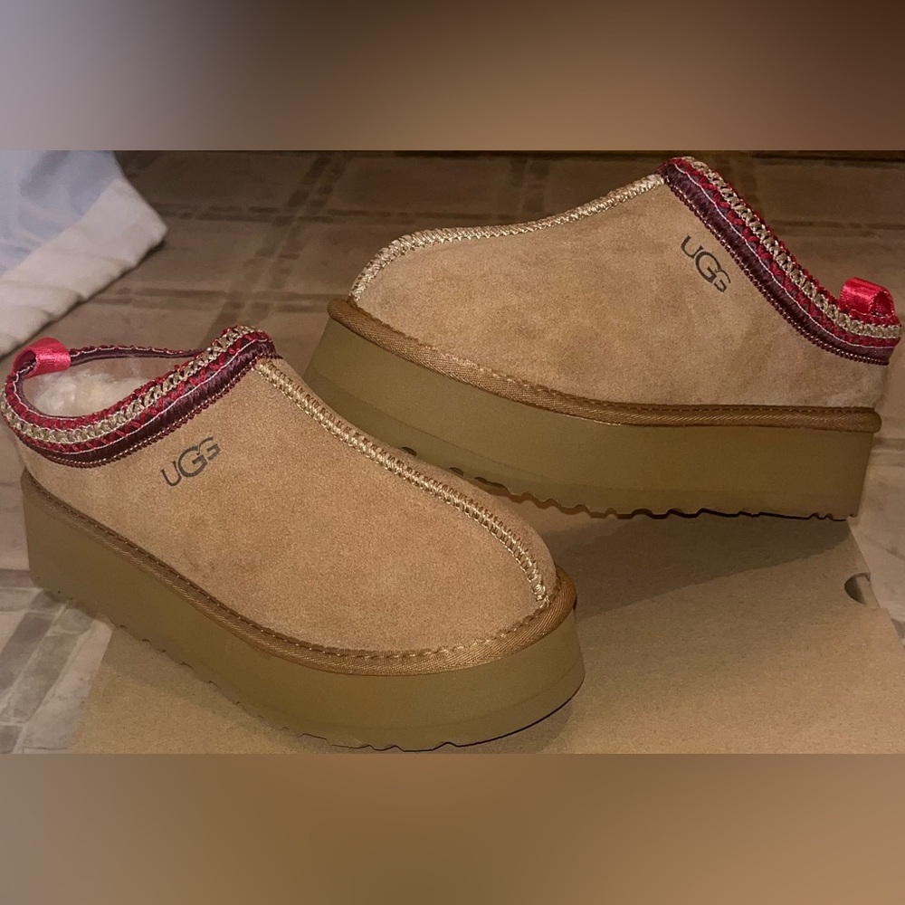 UGG Women's Tan Suede Platform Shoes